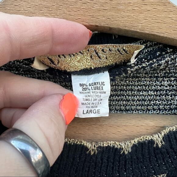 Vintage 90s Dana Scott black gold metallic knit floral vine sweater LARGE - Picture 4 of 5